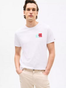 Tommy Island Graphic T-Shirt