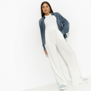 Брюки из жатки на резинке, Пленительная легкость