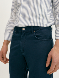 Джинсы из эластичного хлопка