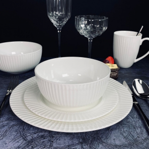 305-332 Обеденный сервиз 24пр. в под.уп.(х1)Фарфор