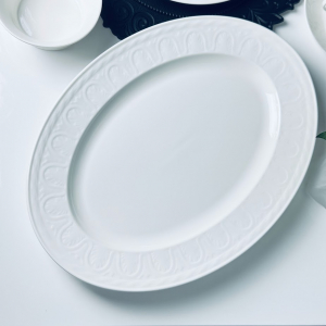 102-176 Овальное блюдо 40х30х3,5см СЕРЕНА в под.уп.(х12)Фарфор