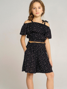 Комплект для девочки: топ, шорты