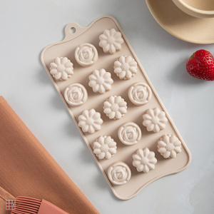 Форма силиконовая для шоколада и льда 15 ячеек, 21x10x1,6см 