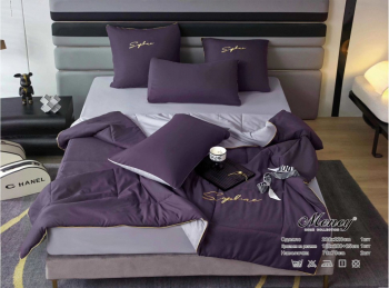 Одеяло Mency средней плотности однотонное с простыней на резинке и наволочками ODMENOR06