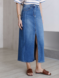 Джинсовая юбка миди с разрезом из эластичного денима