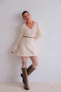 15450 Платье вязаное с косами 