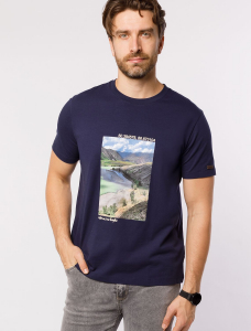 Футболка из премиального хлопка с авторским принтом