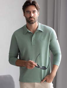 Лонгслив с воротником поло на пуговицах из премиального хлопка с эластаном