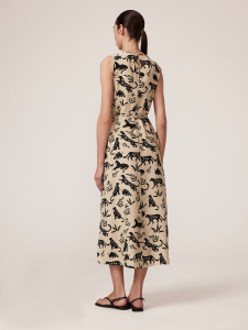 Платье из вискозы с эффектным принтом