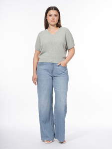 Вязаный джемпер из вискозной итальянской пряжи