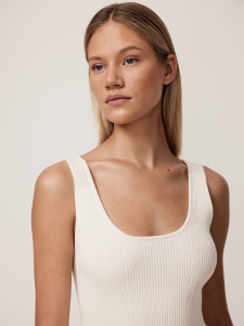 Топ, связанный по бесшовной технологии