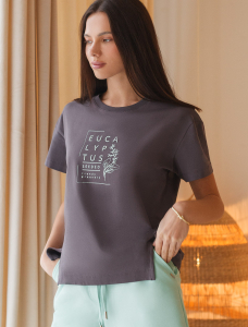 Футболка из премиального хлопка с авторским принтом