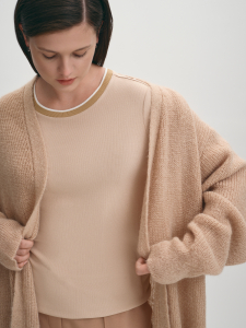 Трикотажная блуза из вискозы с подвязами