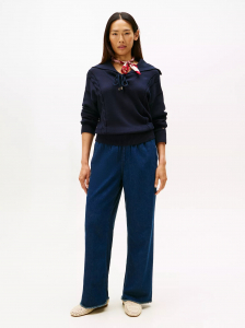 Pull-On Wide Leg Jean