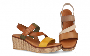 2570 - DIGODIGO
                SANDALIAS DE CUNA