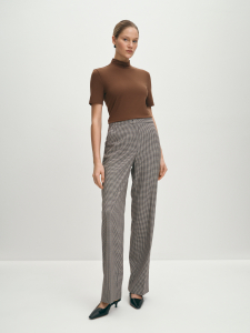 Базовая водолазка с коротким рукавом