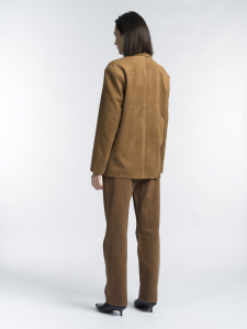 Пиджак из рыже-коричневой искусственной замши