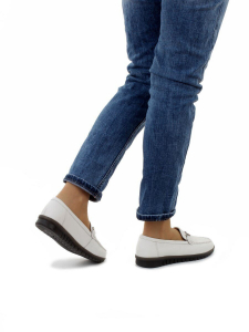 06-DYL121-2 MILK Туфли женские (натуральная кожа)