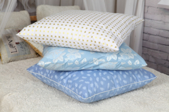 Подушка LUCY Лебяжий пух (иск. заменитель) POLU03