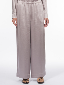 Прямые брюки с атласным блеском