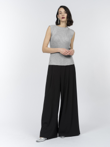 Сверкающий топ из вискозной пряжи