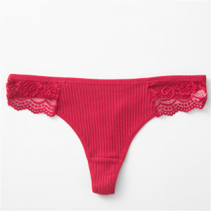 Кружевные трусики-стринги A31497180