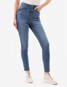 ULTRA HIGH RISE CURVY JEANS