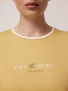 Футболка из натурального хлопка с принтом и кантом