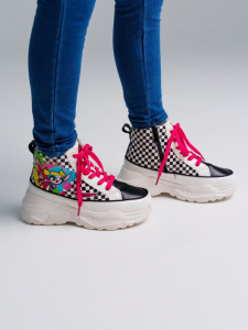 Кроссовки для девочки