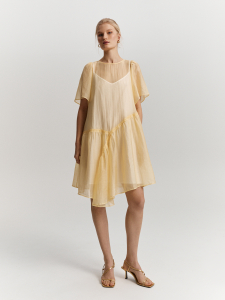 Платье асимметричного кроя