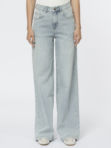 Прямые широкие джинсы