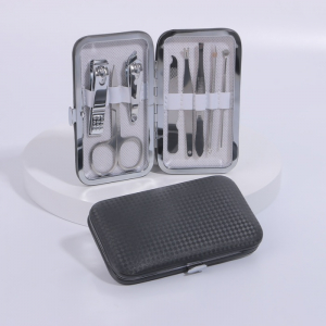 Набор маникюрный «Фактура», 8 предметов, в футляре, чёрный