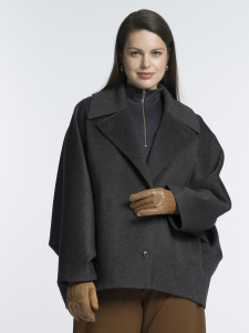 Короткое демисезонное пальто из  100% шерсти