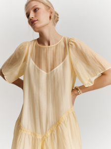 Платье асимметричного кроя