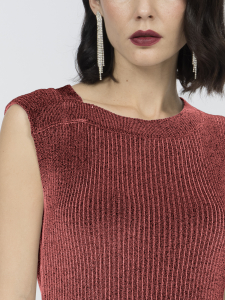 Сверкающий топ из вискозной пряжи