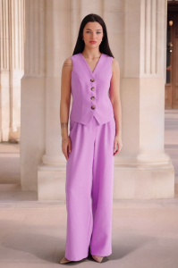 16143 Костюм брючный с жилетом лавандовый