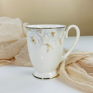 145-684 Кружка ЛИЛИАН в под.уп.(х36)Костяной фарфор