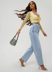 Женские джинсы с потертостями CRACPOT