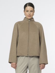 Теплая куртка из пальтовой ткани