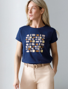 Футболка из премиального хлопка с авторским принтом