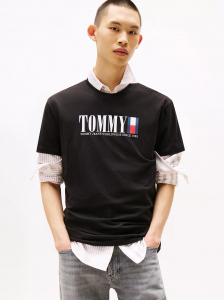Tommy Jeans Retro Flag Logo T-Shirt