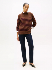 Classic Mid-Rise Straight Jean