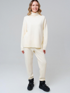 Комплект женский: джемпер, брюки