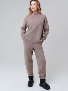 Комплект женский: джемпер, брюки
