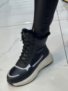 Absent / Ботинки черные 22 зима