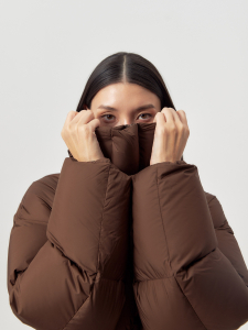 Непромокаемый пуховик с мембраной и утеплителем 90% пух и 10% перо