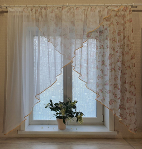 Углы с рисунком белый