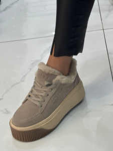 Absent / Ботинки беж UGG