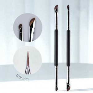 Двусторонняя кисть для макияжа (Для подводки и теней)