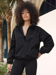 Ветровка демисезонная